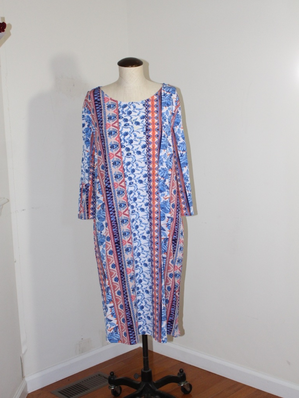 Alexandra + Oak, Blue and Coral Printed Shift Dress